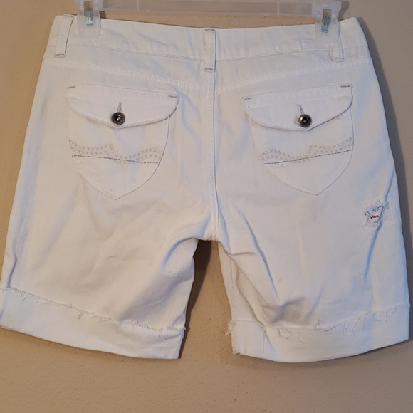 Ladies shorts - Picture 3 of 4